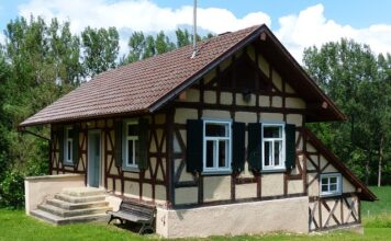 Gdzie można mieszkać za darmo?